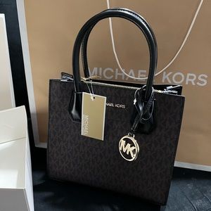 Micheal Kors MK Purse and Wallet